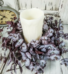 Plum Bygone Eucalyptus Pillar Candle Ring / Mini Wreath